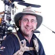Dengarkan One Man Band, tonton video musik, baca bio, lihat tanggal tur & lainnya!