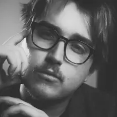 Luister naar Benjamin Sweetmilk, bekijk muziekvideo's, lees de bio, bekijk de tourdata, en meer!