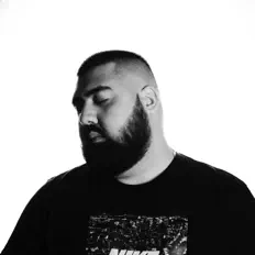 Escucha a Latif, mira videos musicales, lee su biografía, consulta las fechas de las gira y más.