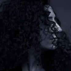 收听 Atoosa Grey、观看音乐视频、阅读小传、查看巡演日期等 ！