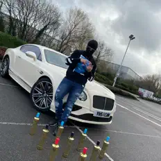 MaskelliTRK dinle, müzik videolarını izle, biyografisini oku, tur tarihlerini ve daha fazlasını gör!