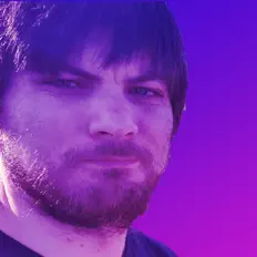 Poslechněte si interpreta Por Favore, sledujte hudební videa, přečtěte si životopis, podívejte se na data turné a další informace.