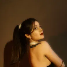 Luister naar Beku, bekijk muziekvideo's, lees de bio, bekijk de tourdata, en meer!