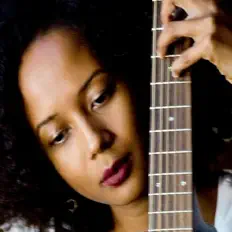 Escucha a Irina-R, mira videos musicales, lee su biografía, consulta las fechas de las gira y más.