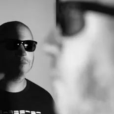 Marco Tracks dinle, müzik videolarını izle, biyografisini oku, tur tarihlerini ve daha fazlasını gör!