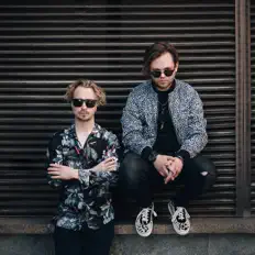 Listen to Легранж, watch music videos, read bio, see tour dates & more!