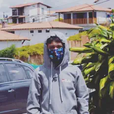 Poslechněte si interpreta Santiw, sledujte hudební videa, přečtěte si životopis, podívejte se na data turné a další informace.