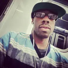 聆聽 Diggy Diamond、觀看音樂影片、閱讀小傳、查看巡演日期等！