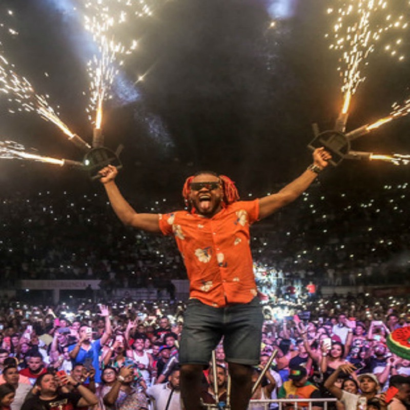 DJ Jader Tremendo, Keyvin Ce & Koffee el Kafetero - El Soltero Feliz (En Vivo)