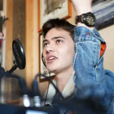 Listen to Falssi, watch music videos, read bio, see tour dates & more!