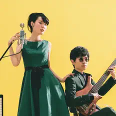 Dengarkan Caro Kissa, tonton video musik, baca bio, lihat tanggal tur & lainnya!