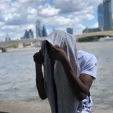 Skay33 dinle, müzik videolarını izle, biyografisini oku, tur tarihlerini ve daha fazlasını gör!