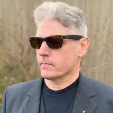 Ascolta Blue Star Creeper, guarda video musicali, leggi la biografia, vedi le date del tour & altro!