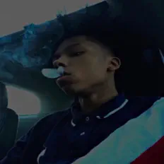 Ouve 22jay, vê vídeos de música, lê a biografia, vê as datas da digressão e muito mais!