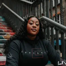 Posłuchaj wykonawcy PaulaRose, obejrzyj teledyski, przeczytaj biografię, zobacz daty tras koncertowych i nie tylko!