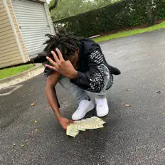 Ouve Syyko, vê vídeos de música, lê a biografia, vê as datas da digressão e muito mais!