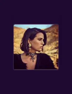 Escucha a Laura Clare, mira vídeos musicales, lee la biografía, consulta fechas de giras y mucho más.