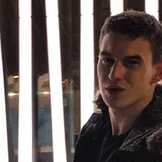 Hör dir Treddy an, schau dir Musikvideos an, lies die Biografie, finde Tourdaten und mehr!