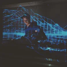 收听 Anuch、观看音乐视频、阅读小传、查看巡演日期等 ！