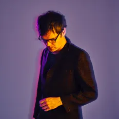收听 Roddy Woomble、观看音乐视频、阅读小传、查看巡演日期等 ！