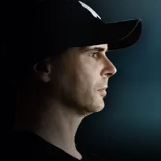 Max Millan: песни, клипы, биография, даты выступлений и многое другое.