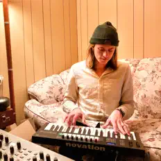 Dengarkan Grayson O'Very, tonton video musik, baca bio, lihat tanggal tur & lainnya!