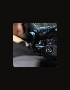 ROBIを聴いたり、ミュージックビデオを鑑賞したり、経歴やツアー日程などを確認したりしましょう！