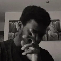 Nathan Psalmsを聴いたり、ミュージックビデオを鑑賞したり、経歴やツアー日程などを確認したりしましょう！