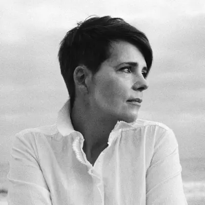 Listen to Donna McKevitt, watch music videos, read bio, see tour dates & more!