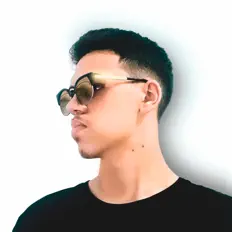 DJ Valleを聴いたり、ミュージックビデオを鑑賞したり、経歴やツアー日程などを確認したりしましょう！