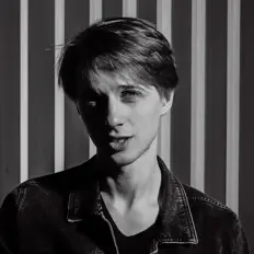 Ascolta 74 Shade, guarda video musicali, leggi la biografia, vedi le date del tour & altro!