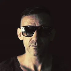 Ακούστε περιεχόμενο από Samael Senja, παρακολουθήστε μουσικά βίντεο, διαβάστε το βιογραφικό, δείτε ημερομηνίες περιοδείας, και πολλά ακόμη!