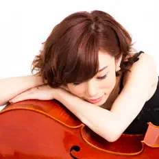 Manami Inoue dinle, müzik videolarını izle, biyografisini oku, tur tarihlerini ve daha fazlasını gör!