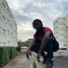 Listen to Kid Maak, watch music videos, read bio, see tour dates & more!