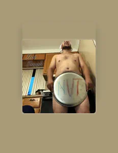 NUT !を聴いたり、ミュージックビデオを鑑賞したり、経歴やツアー日程などを確認したりしましょう！