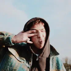 Parsley Palette을(를) 듣고, 뮤직 비디오를 보고, 약력을 읽고, 투어 일정 등을 확인하세요!