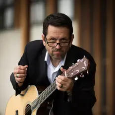 Dengarkan Randy E. Bishop, tonton video musik, baca bio, lihat tanggal tur & lainnya!