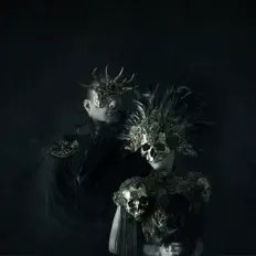 聆聽 Omeworld、觀看音樂影片、閱讀小傳、查看巡演日期等！