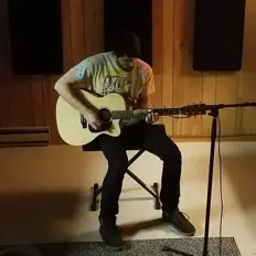 Ascolta troy., guarda video musicali, leggi la biografia, vedi le date del tour & altro!