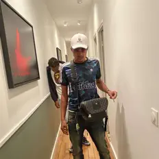 Listen to Papy FG, watch music videos, read bio, see tour dates & more!