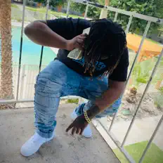 Ouve KiingTayy, vê vídeos de música, lê a biografia, vê as datas da digressão e muito mais!