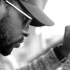 Écoutez Jay Tre, regardez des vidéoclips, lisez la biographie, consultez les dates de tournée et plus encore !