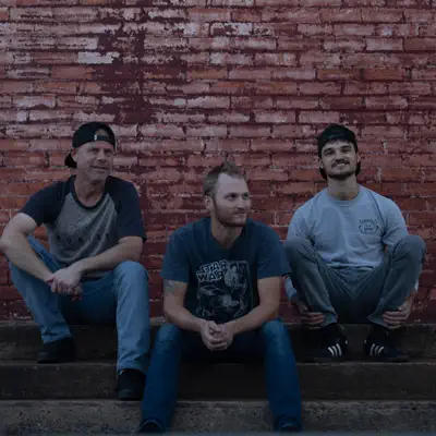 Listen to Everyday Weekend, watch music videos, read bio, see tour dates & more!