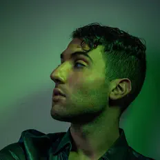 收听 Myles Marcus、观看音乐视频、阅读小传、查看巡演日期等 ！