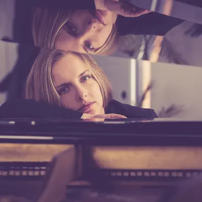 Listen to Valerie Lahaie, watch music videos, read bio, see tour dates & more!