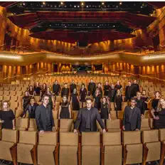 Luister naar Voyces, bekijk muziekvideo's, lees de bio, bekijk de tourdata, en meer!