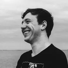 聆聽 Jannik Schmidt、觀看音樂影片、閱讀小傳、查看巡演日期等！