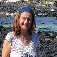 undefined सुनें, म्यूज़िक वीडियो देखें, बायो पढ़ें, दौरे की तारीखें और बहुत कुछ देखें!