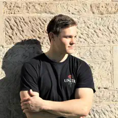 Poslechněte si interpreta Steve Williams, sledujte hudební videa, přečtěte si životopis, podívejte se na data turné a další informace.