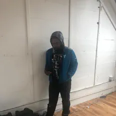 Ouve Farda Biggz, vê vídeos de música, lê a biografia, vê as datas da digressão e muito mais!